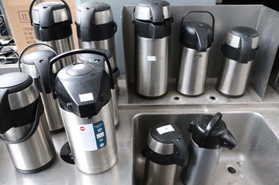 Lot 51 - 12 vacuum jugs