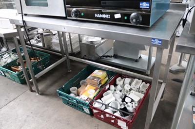 Lot 73 - 135cm stainless steel preparation table