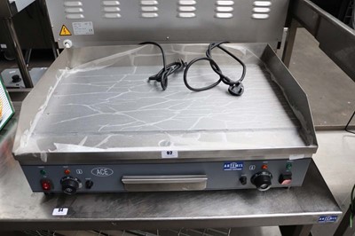 Lot 92 - 75cm electric Ace 2 burner flat top griddle