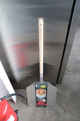 Lot 119 - Grill Meister pizza peel paddle