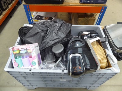 Lot 3013 - Pallet box containing assortment of...