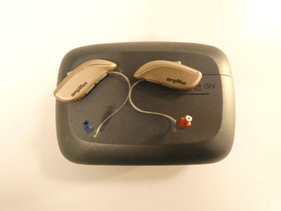 Lot 2117 - Pair of Amplifon GN hearing aids in case