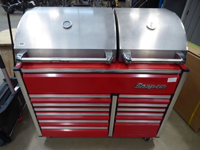 Lot 4099 - Snap-On EPIQ gas-fired BBQ on castors