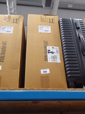 Lot 3252 - American Tourister hard shelled wheeled...