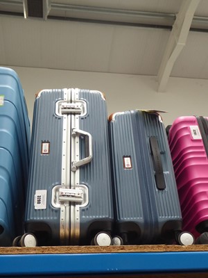 Lot 3280 - 2 piece blue Swiss Military suitcase set