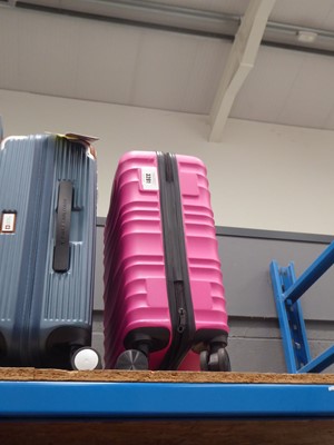 Lot 3281 - Avio pink hard shelled hand luggage case