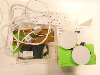 Lot 2235 - Selection of Belkin powerbanks, charging...