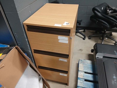 Lot 4302 - Three drawer filing cabinet