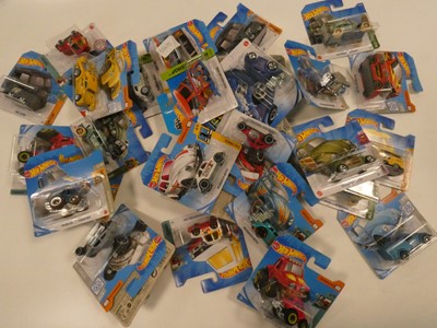 Lot 2325 - Bag of Hot Wheels VW vehicles with original...