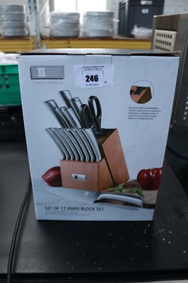 Lot 246 - Knife block and knife set