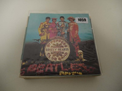 Lot 1059 - Selection of approx. 12 The Beatles and...