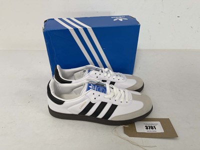 Lot Adidas samba OG trainers in white size UK7 -...