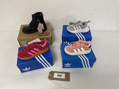 Lot 4x Boxed pairs of children's shoes to include...