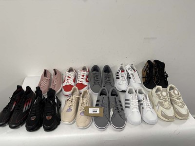 Lot 11x Pairs of trainers in various styles to...