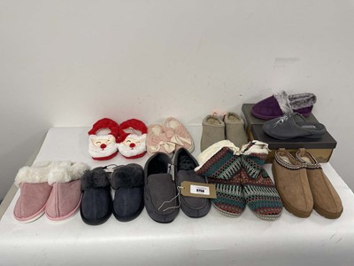 Lot 10x Pairs of slippers in various styles to...