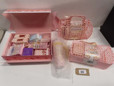 Lot Selection of PLouise gift boxes containing...