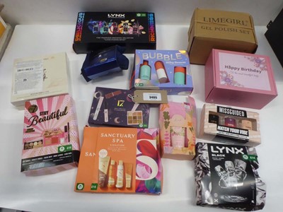 Lot x12 gift sets to include Lynx, 17. etc