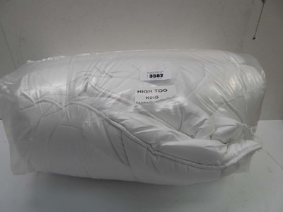 Lot 3502 - King size high tog duvet