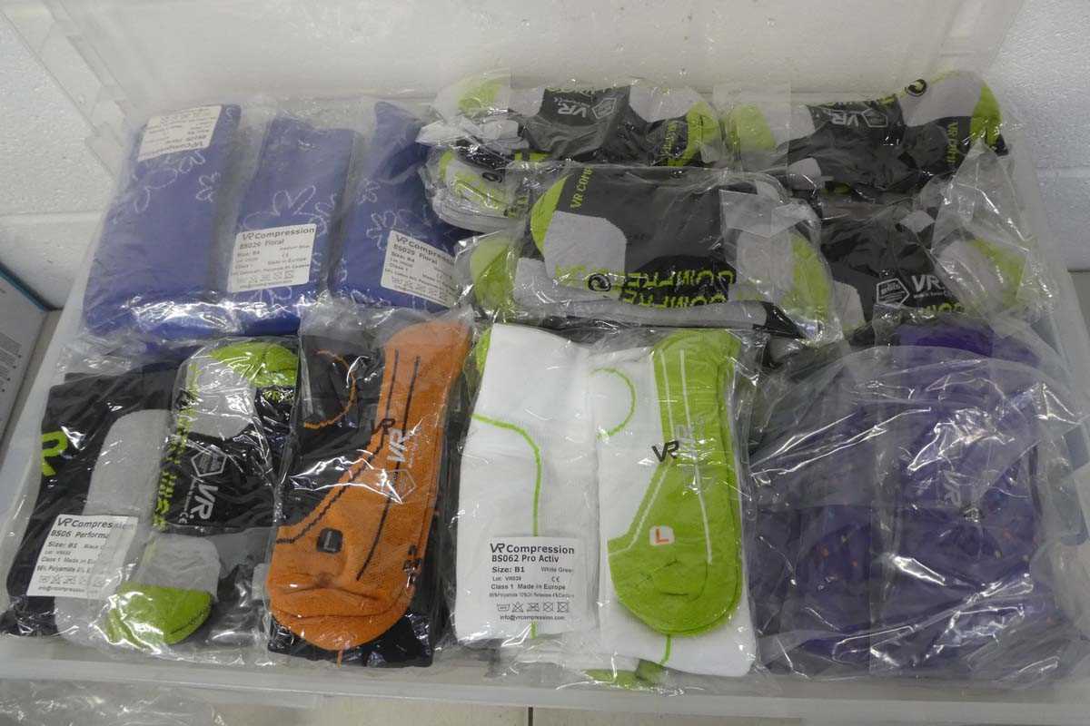 Lot A clear box containing approx. 140 pairs of VR...