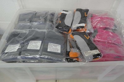 Lot A clear box containing approx. 150 pairs of VR...