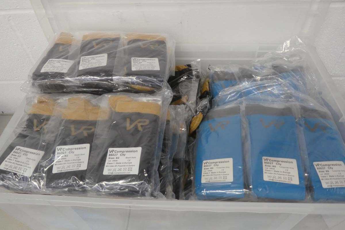 Lot A clear box containing approx. 150 pairs of VR...