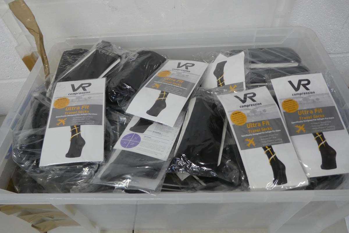 Lot A clear box containing approx. 140 pairs of VR...