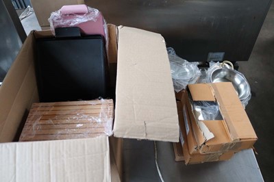 Lot 425 - Box containing pink and black metal serving...