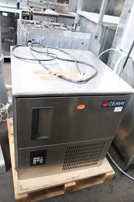 Lot 450 - 65cm Gemm undercounter blast chiller