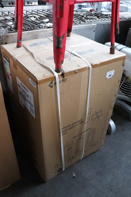 Lot 458 - Hoover HWC154EELW bottle display, European...