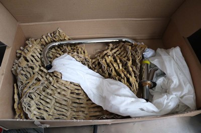 Lot 462 - Aquatech tap set