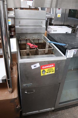 Lot 482 - 39cm gas Pitco single tank fryer with 2 baskets