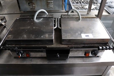 Lot 495 - 60cm electric Milan toast 2 sided contact grill