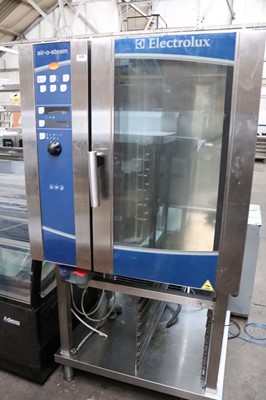 Lot 506 - 90cm gas Electrolux Air-O-Steam AOS101 10 grid...