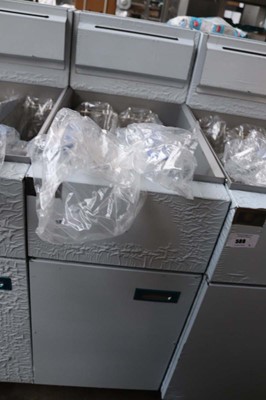 Lot 587 - 40cm gas single tank fryer with 2 baskets