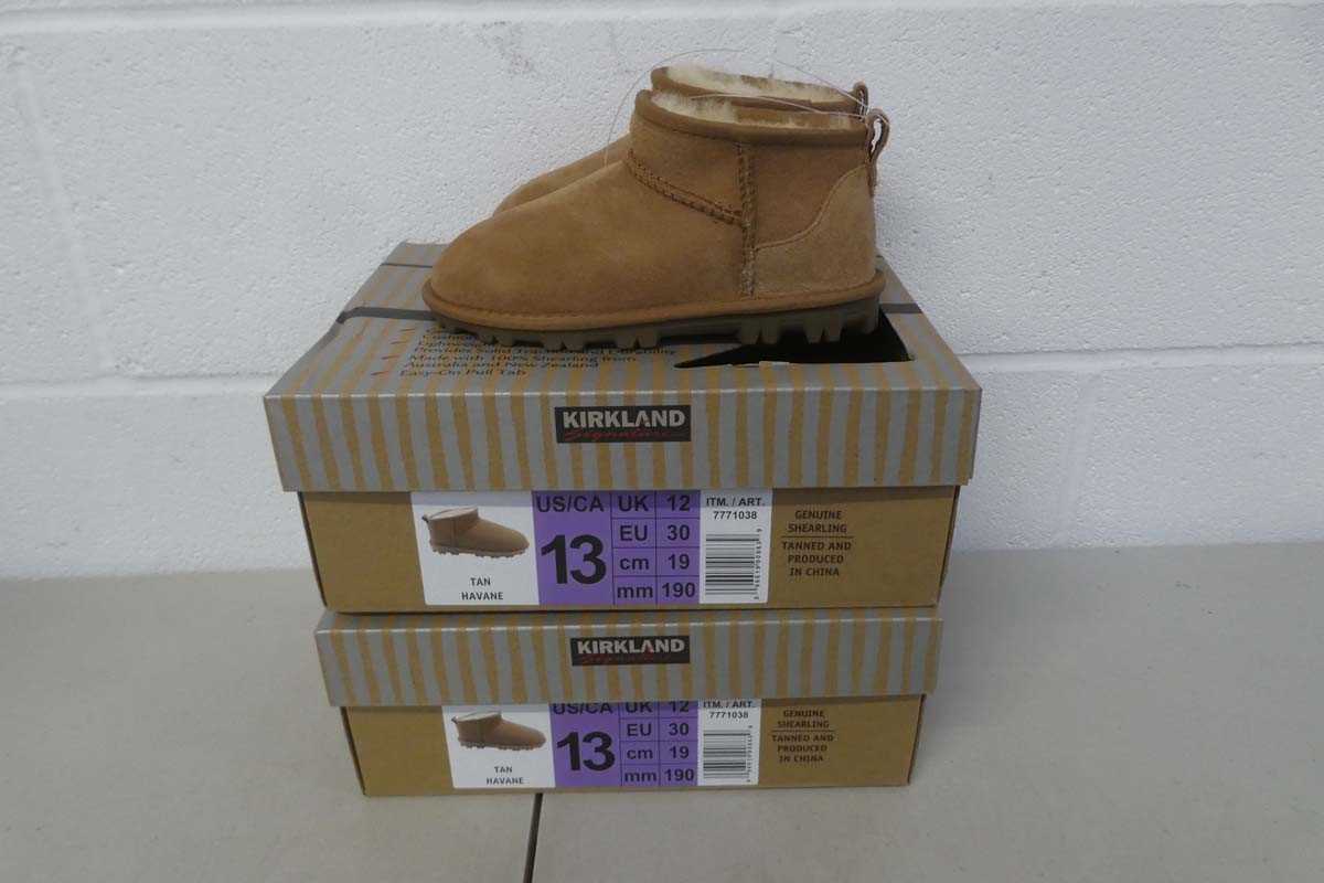 Lot x2 boxed pairs of kids Kirkland shearling...