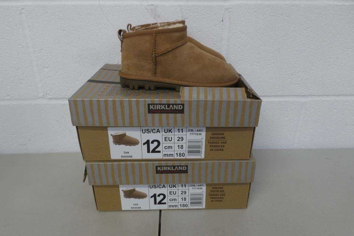 Lot x2 boxed pairs of kids Kirkland shearling...
