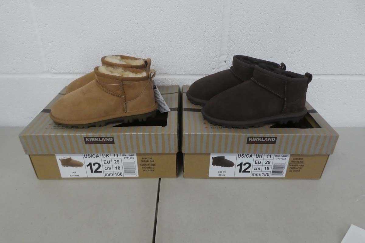 Lot x2 boxed pairs of kids Kirkland shearling...
