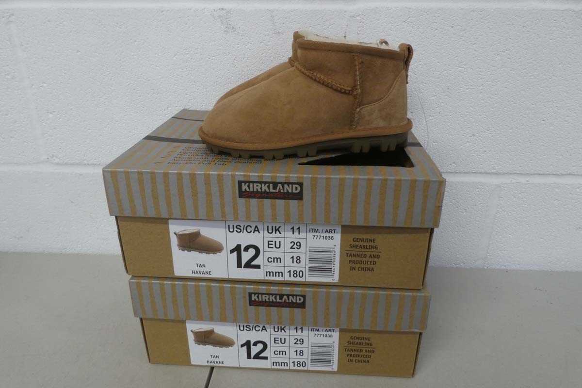 Lot x2 boxed pairs of kids Kirkland shearling...