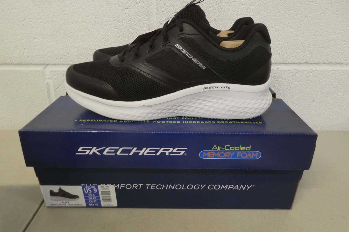 Lot A boxed pair of men's Skechers air cooled...