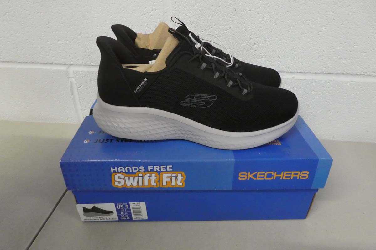 Lot A boxed pair of men's Skechers hands free...