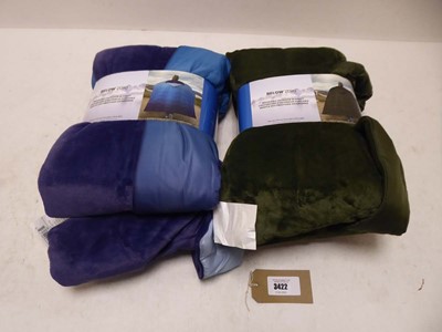Lot 3422 - x2 Below zero wearable outdoor blanket