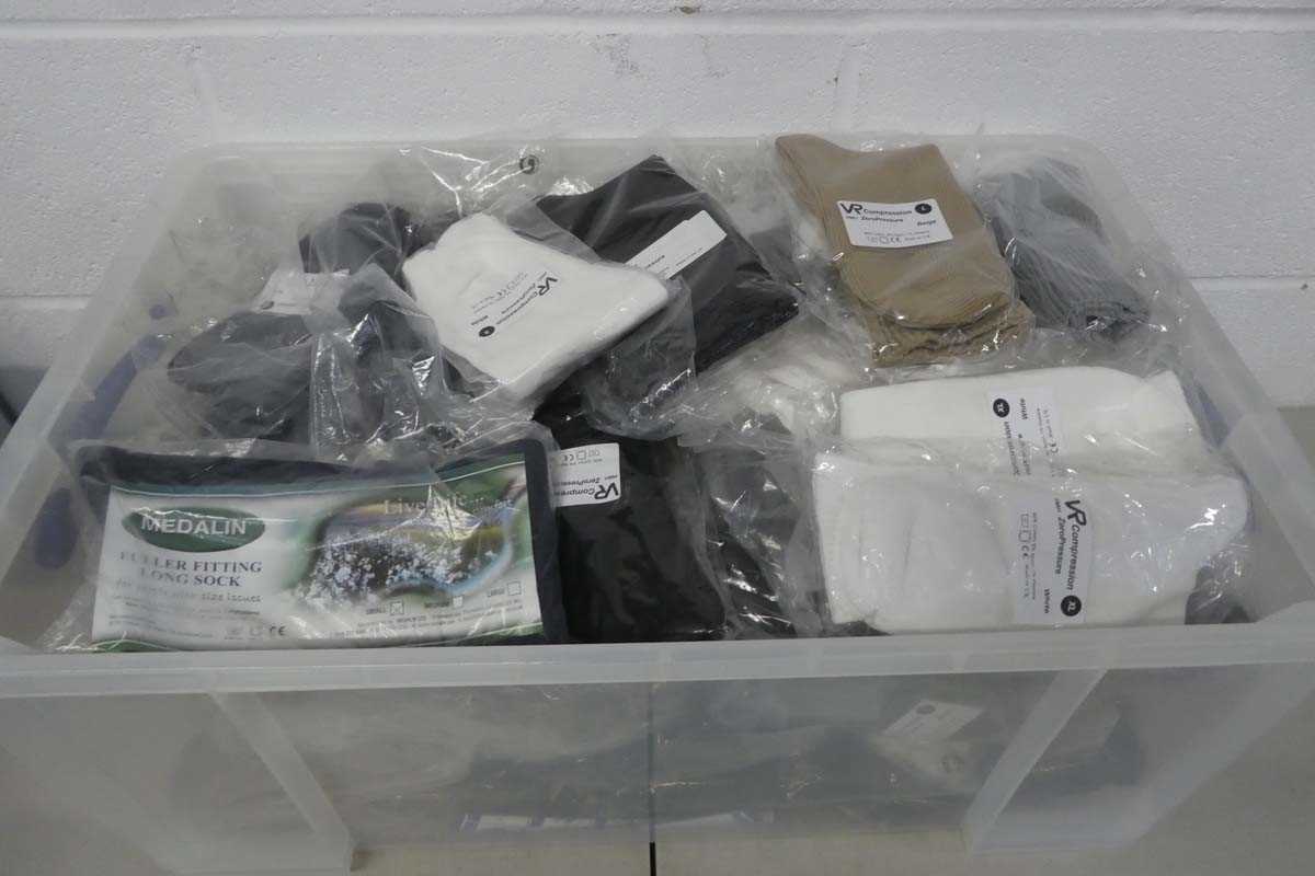 Lot A box containing approx. 85 VR Compression socks.