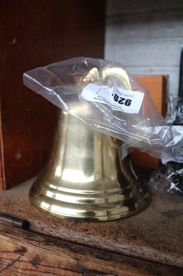 Lot 929 - Brass-effect ship's bell