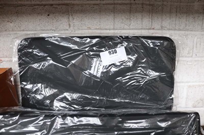 Lot 930 - 9-piece Samurai knife set in zip-up case