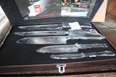 Lot 936 - 5-piece knife set in wooden-style presentation...