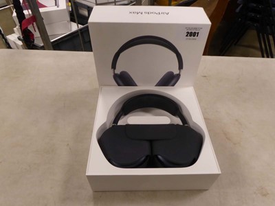 Lot 2001 - Apple Airpods Max, Midnight, with smart case,...
