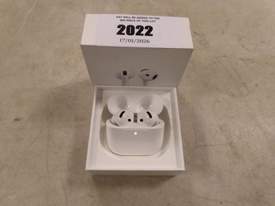 Lot 2022 - Apple Airpods 4, boxed with charging case,...