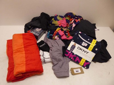 Lot 3451 - Selection of mixed loungewear and accessories