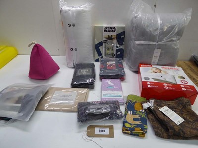 Lot 3581 - John Lewis Quilt, single duvet sets, door stop,...