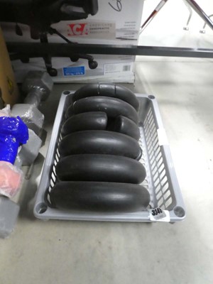 Lot 3346 - Tray containing 6 small weight plates